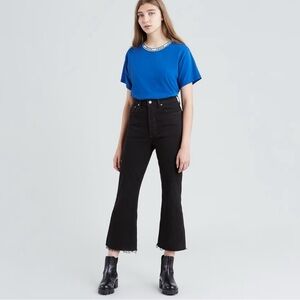 Levi’s Ribcage Flare Crop Jeans size 32